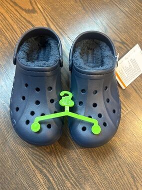 CROCS Kids Classic Lined Clog - Navy Blue j2  NWT